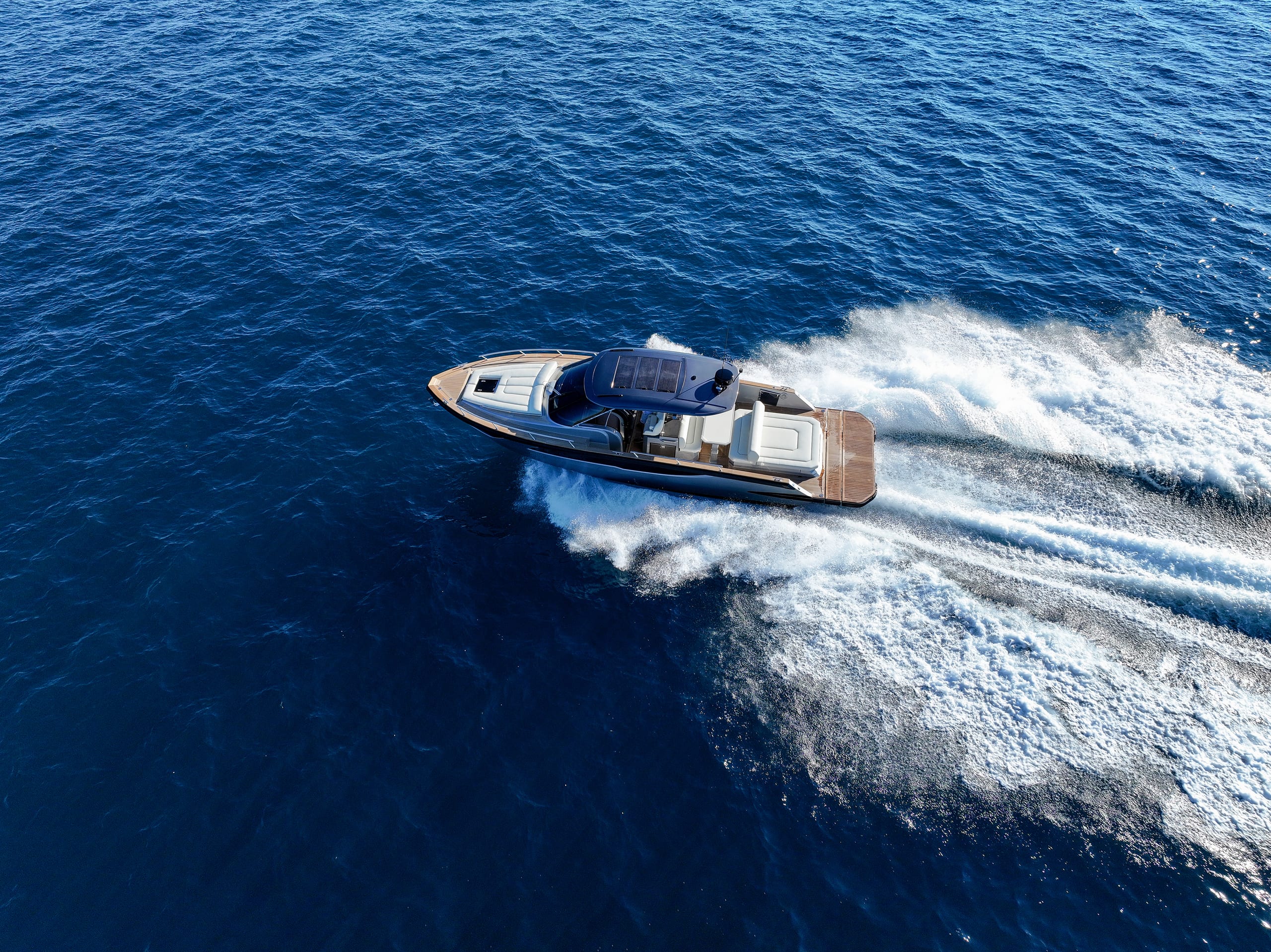 The cockpit and aft deck of a Focus Forza 37